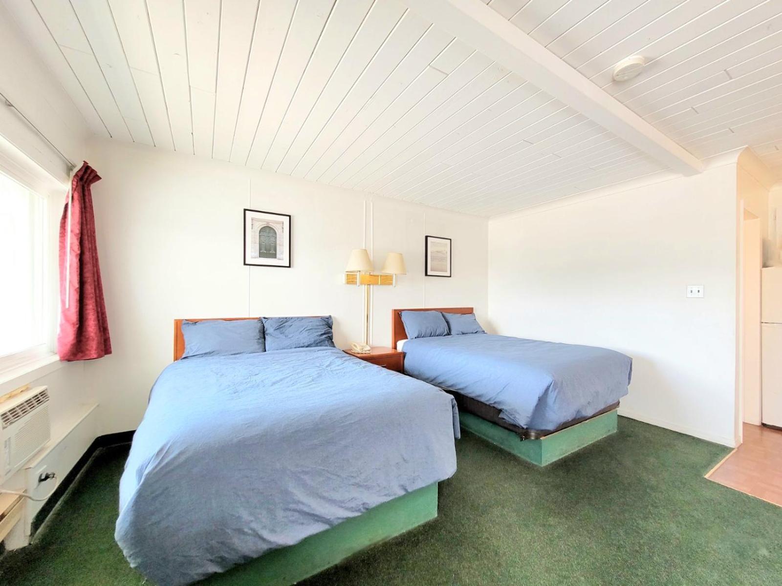 The Villager Inn Princeton Motel ภายนอก รูปภาพ